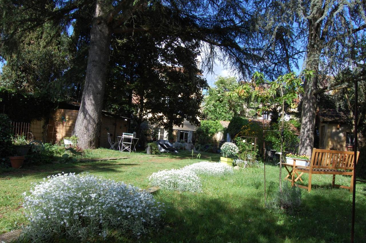 Madeleine Bergerac Bed & Breakfast Exterior photo