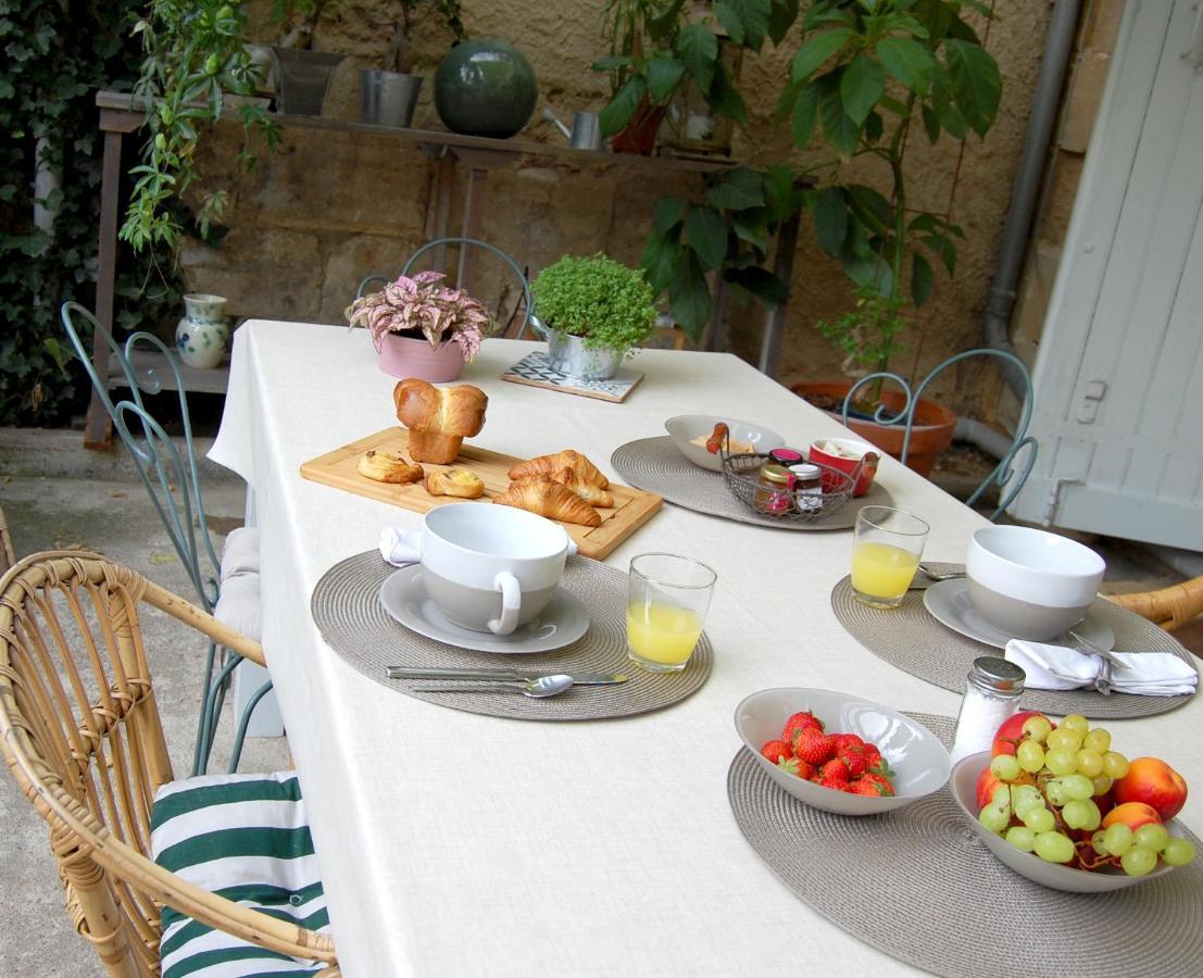 Madeleine Bergerac Bed & Breakfast Exterior photo