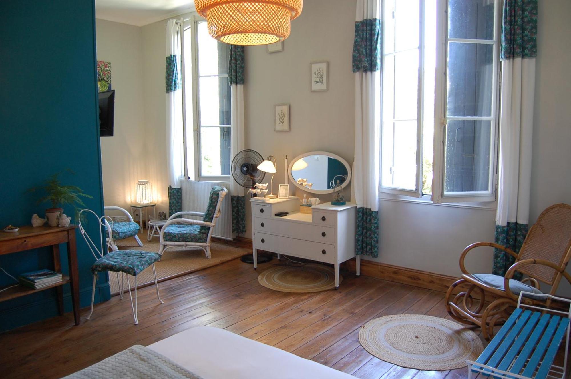 Madeleine Bergerac Bed & Breakfast Exterior photo