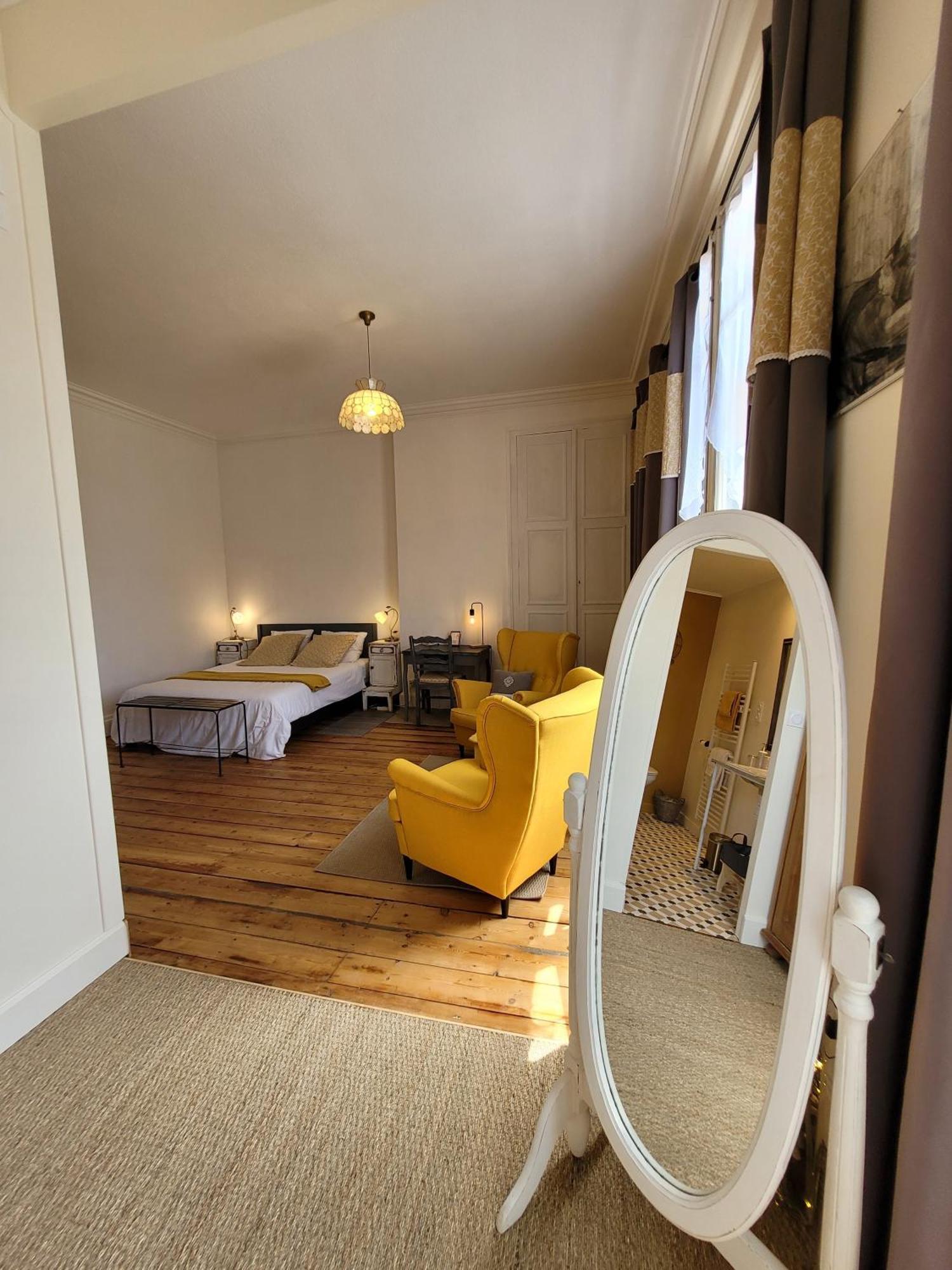 Madeleine Bergerac Bed & Breakfast Exterior photo